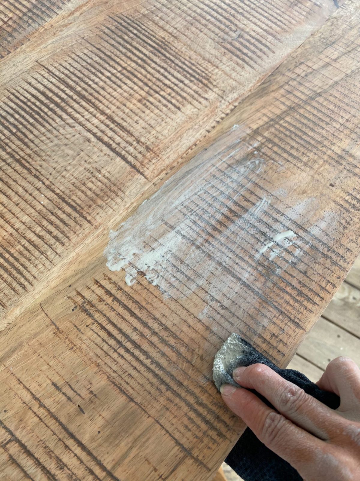 adding lime wax to diy dark wood refinished table