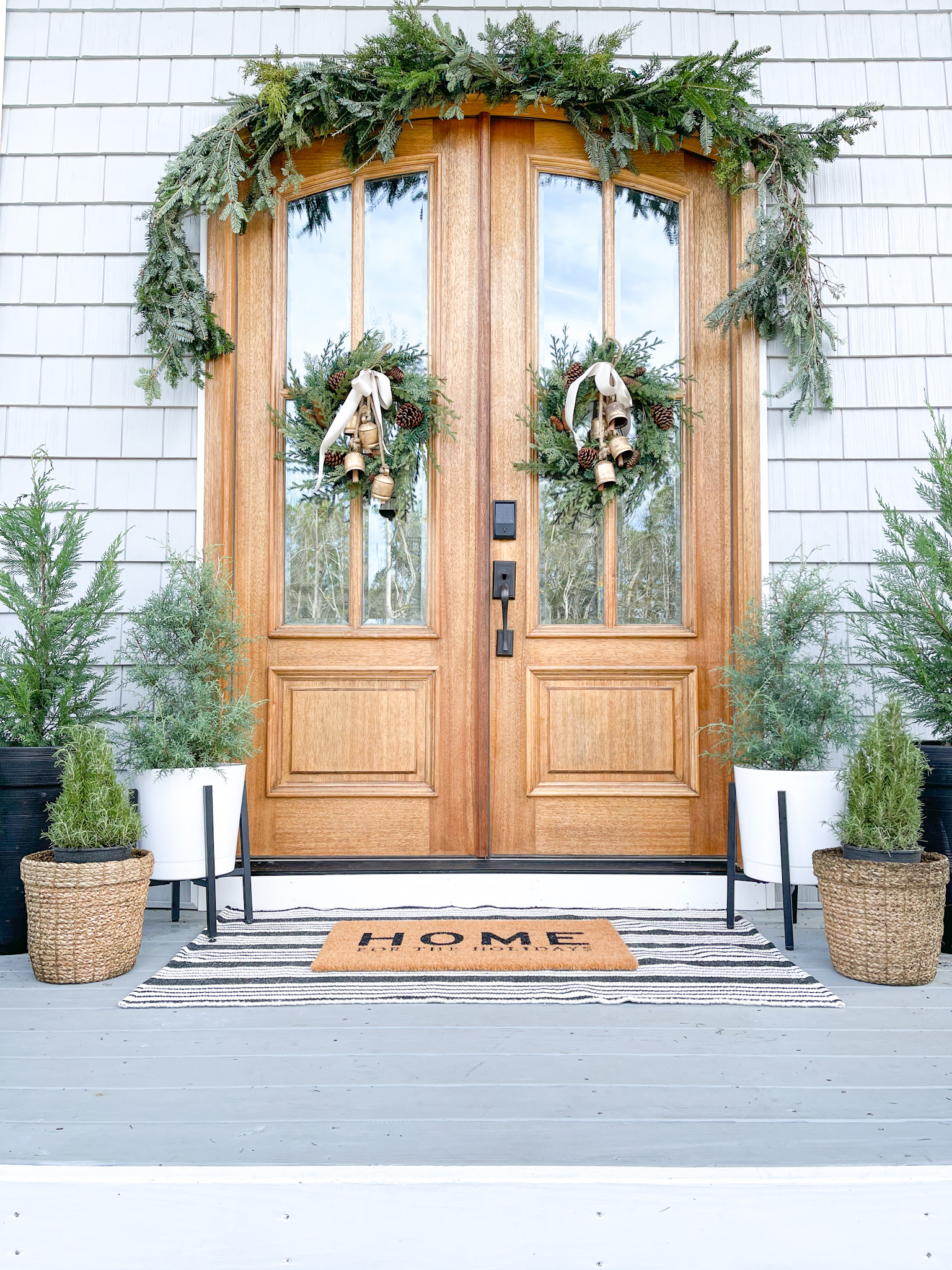 coastal front porch christmas decor 