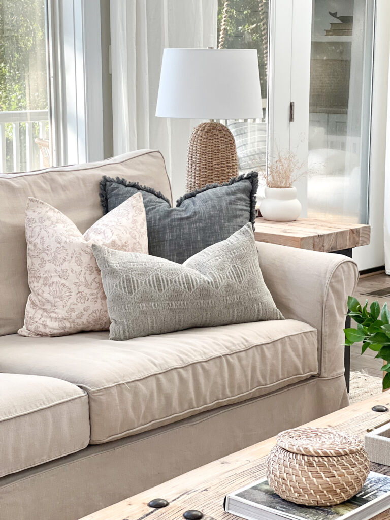 Cushion combinations deals for grey sofa