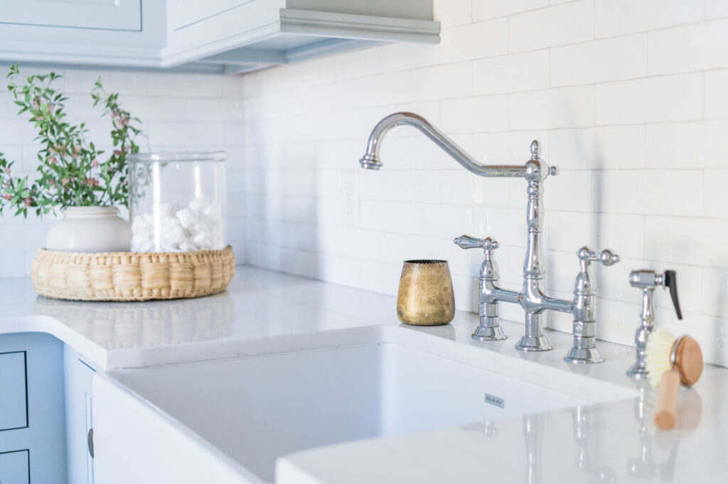 Spring laundry room refresh with farmhouse sink.