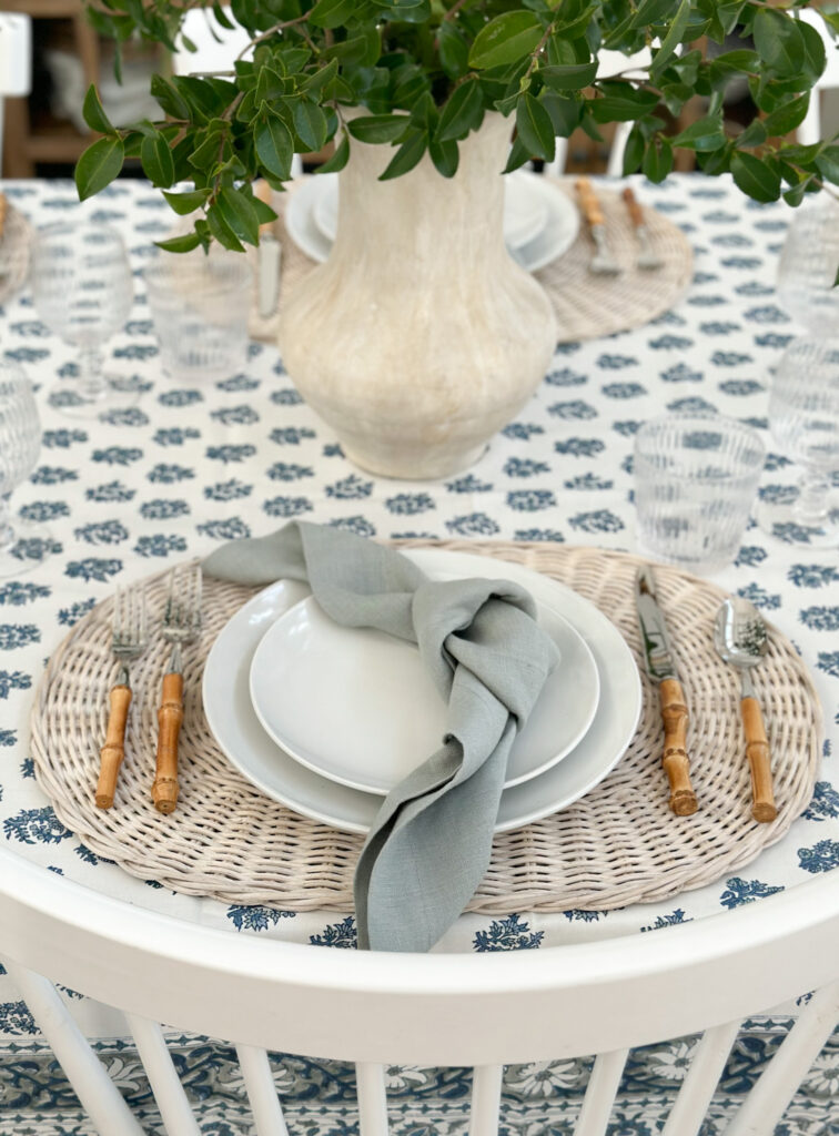 Place setting for Summer tablescape 