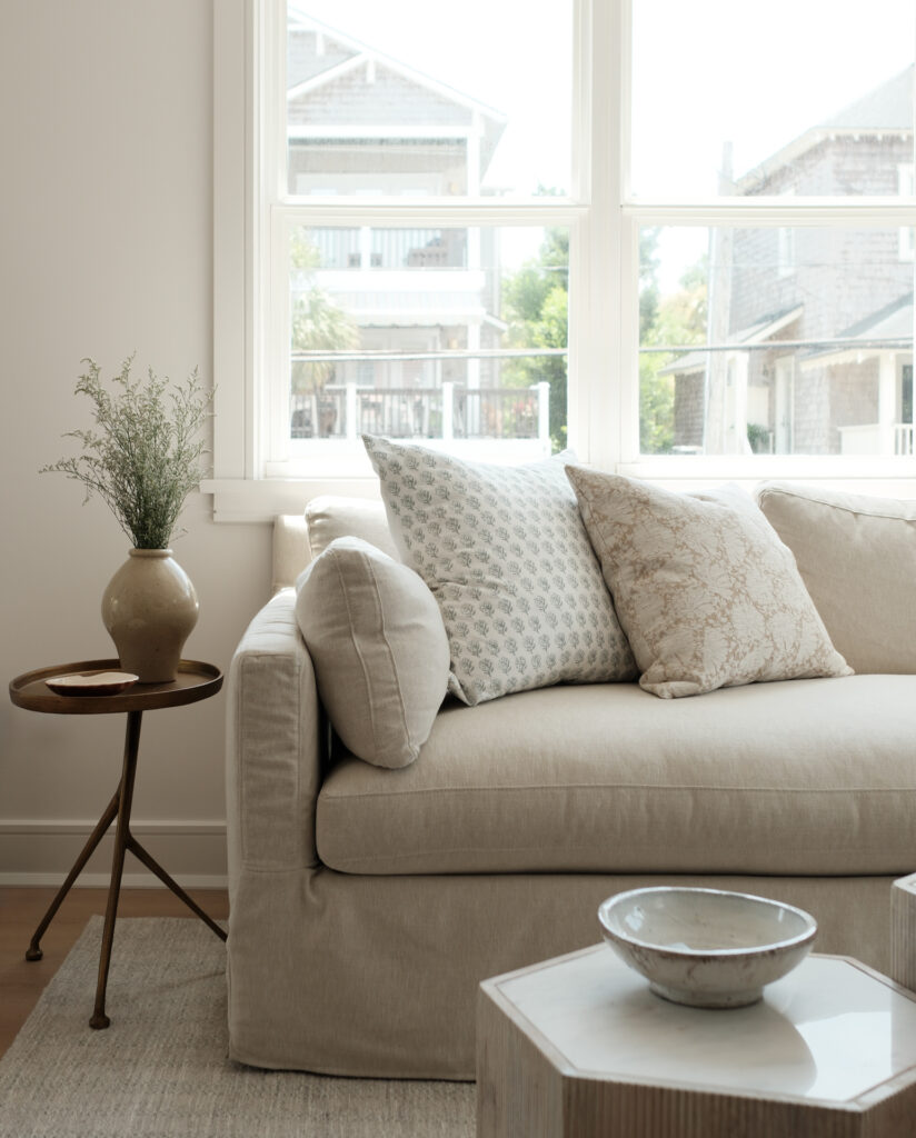 Coastal Cottage Living Room Sofa & Tables